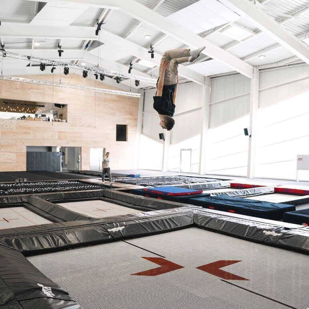 Fivesquare Trampoline in use
